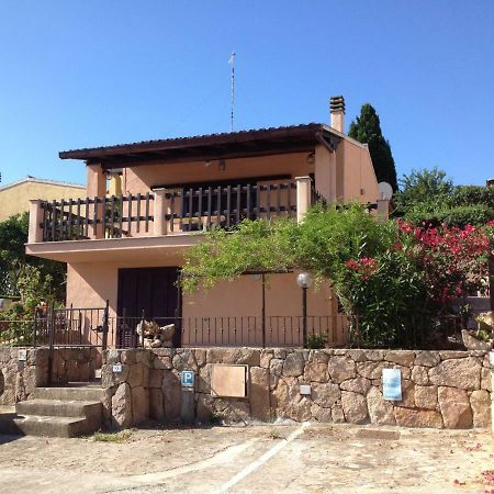 Appartamenti Le Primule Golfo Aranci Exterior photo
